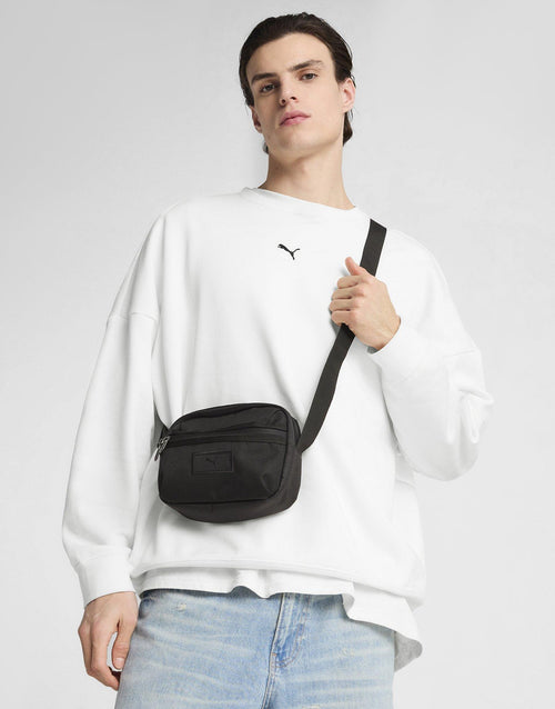 กระเป๋า ESSENTIALS Crossbody (2L)