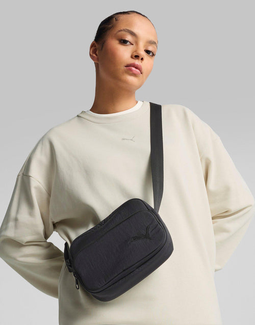 กระเป๋า HER Crossbody (2L)