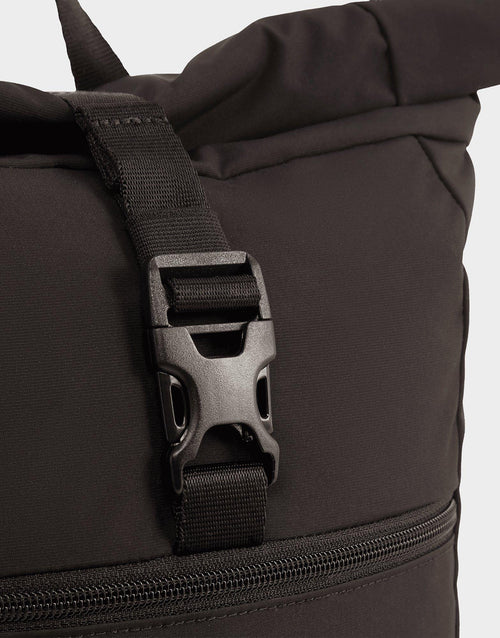 กระเป๋าสะพายหลัง BASE Small Rolltop (12L)