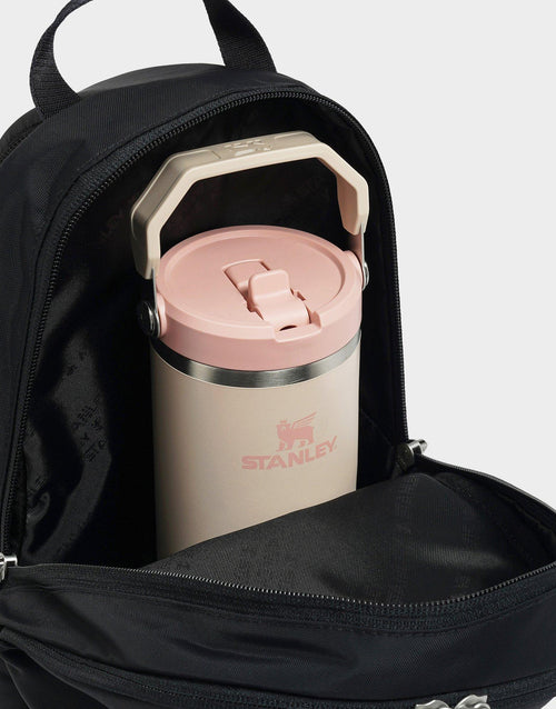 กระเป๋า The Vitalize Macro Method Crossbody (9.5L)