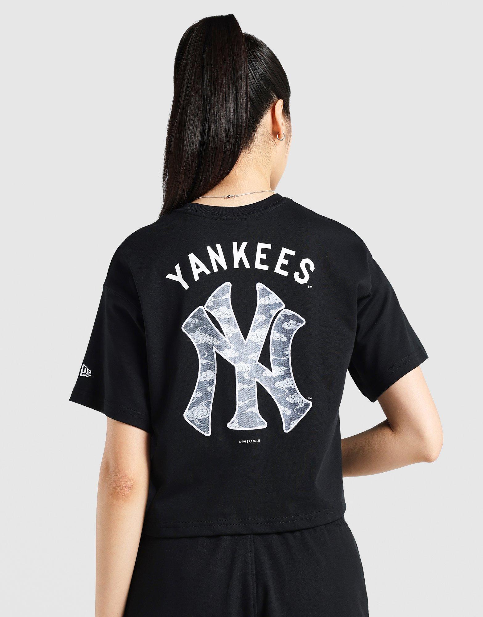 เสื้อยืดผู้หญิง LNY NY Yankees Box