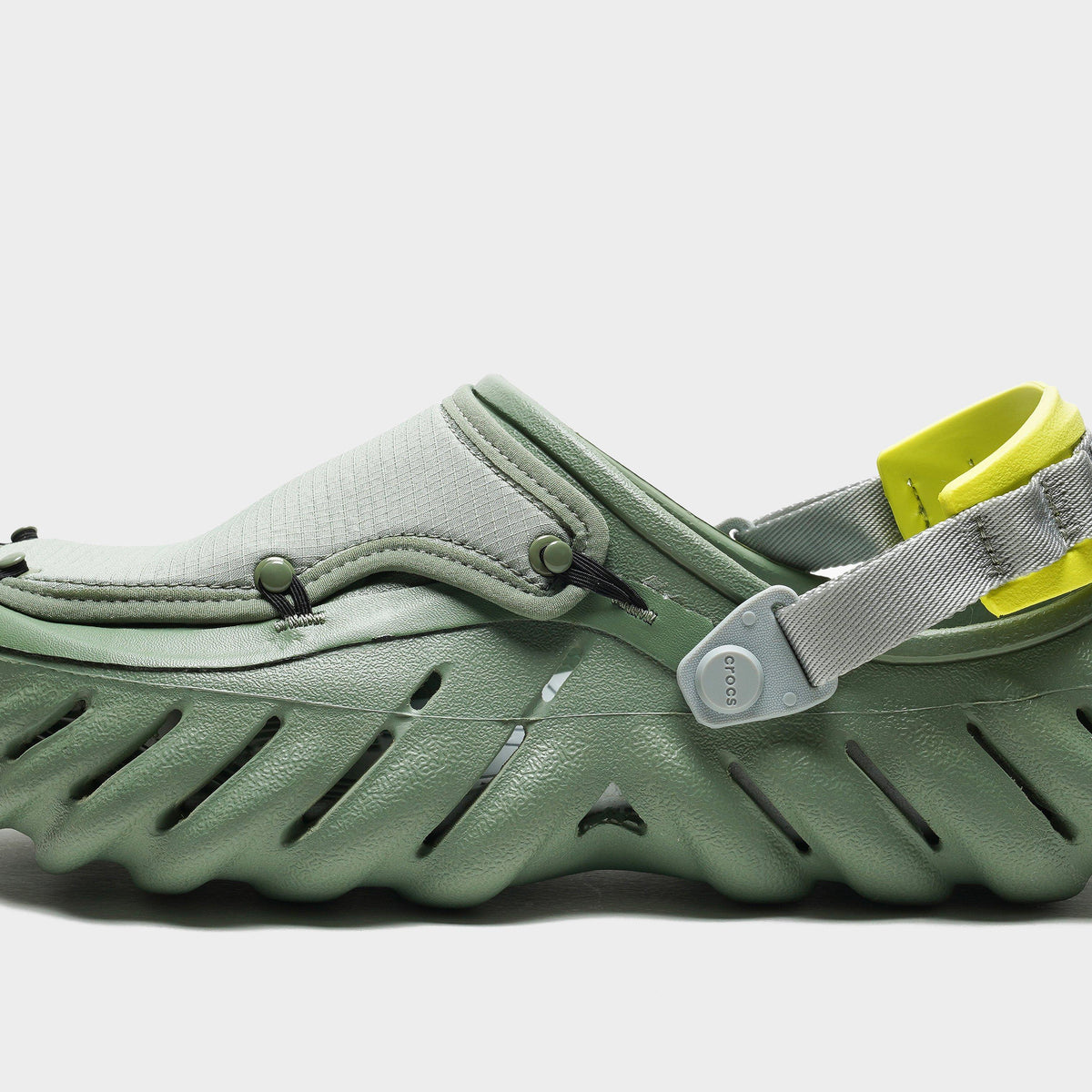 สีเขียว Crocs รองเท้าแตะผู้ชาย Echo Clog Ripstop - JD Sports Thailand ...