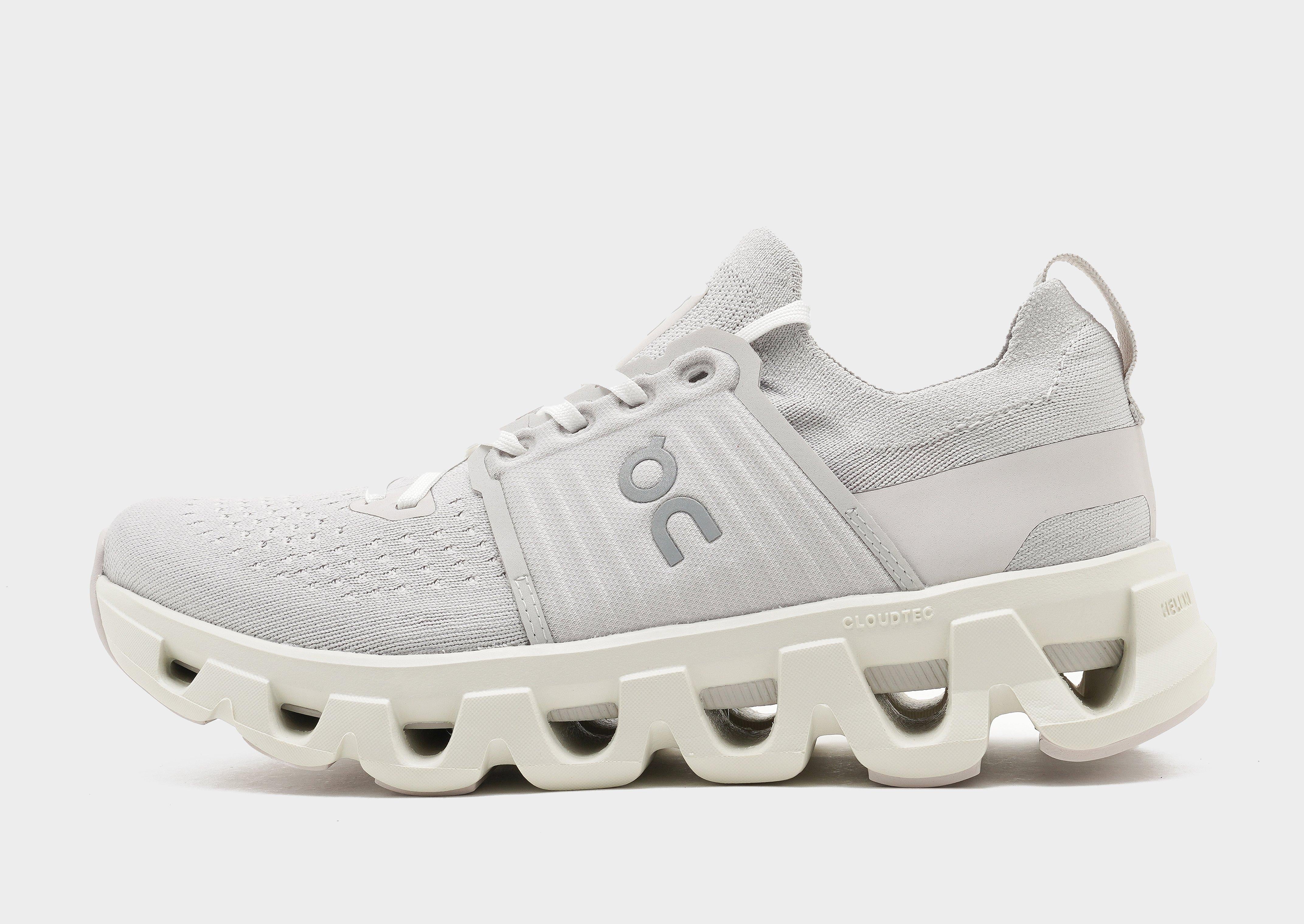 รองเท้าผู้หญิง Cloudswift 4