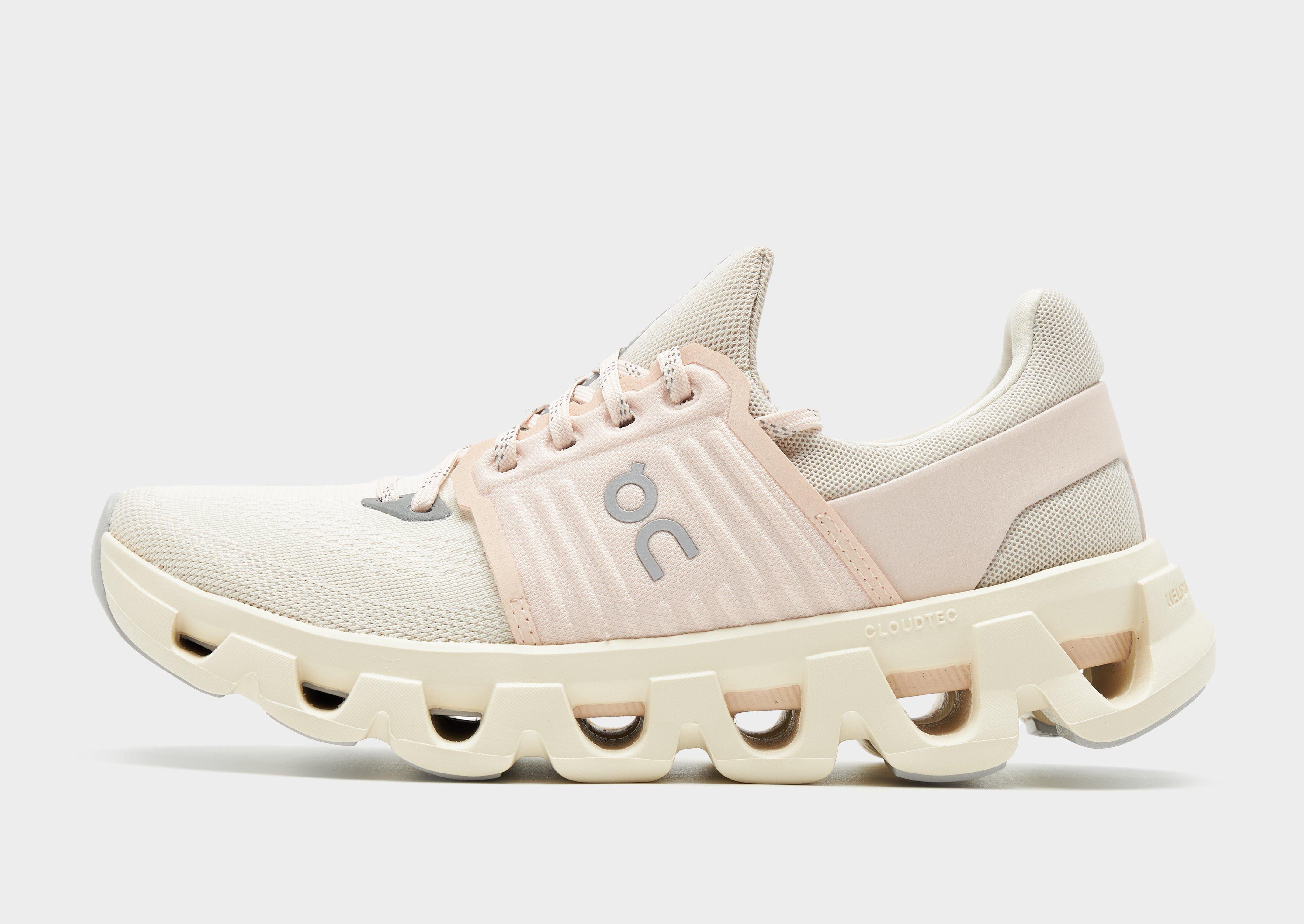 รองเท้าผู้หญิง Cloudswift 4