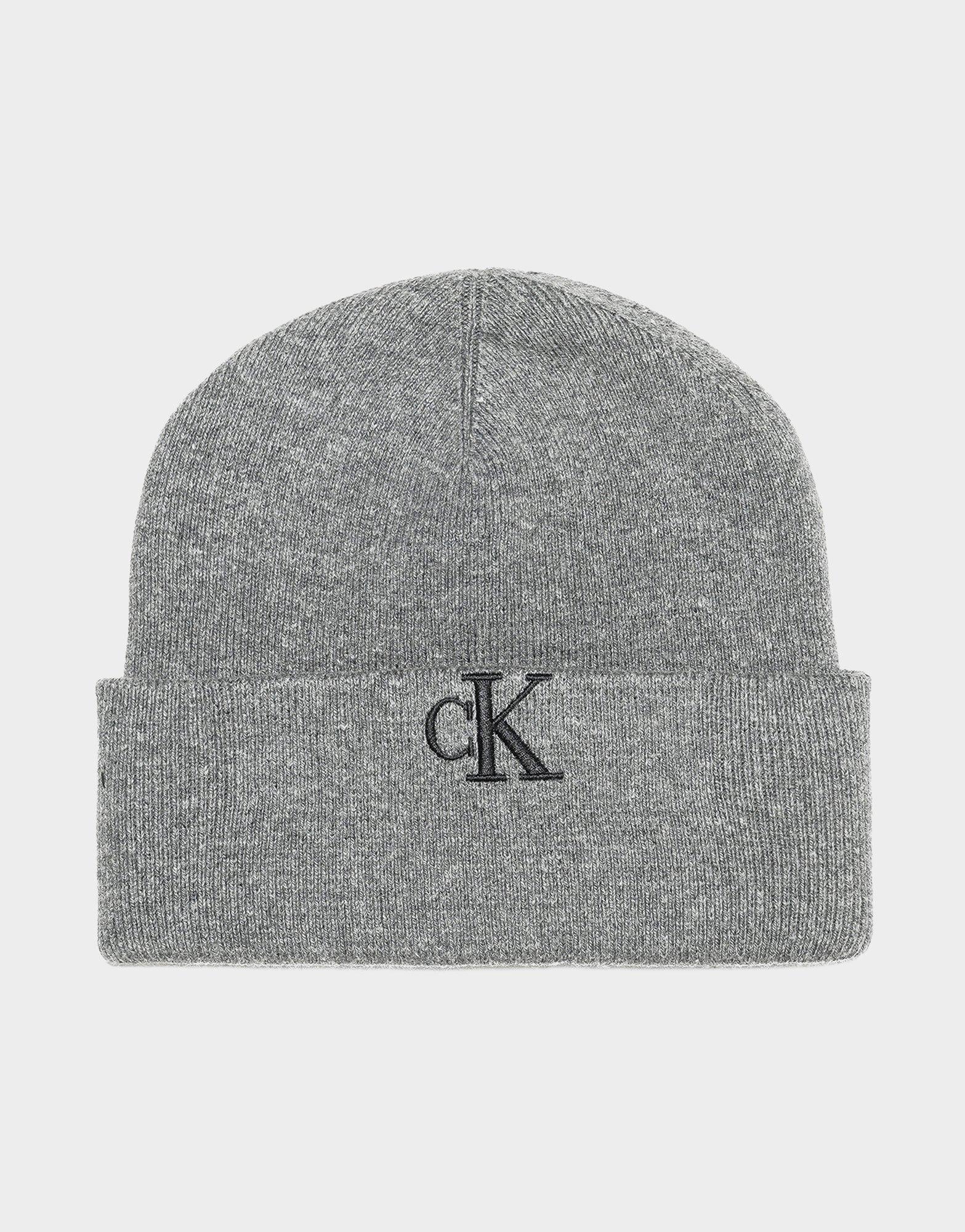 หมวก Monogram Cuff Beanie
