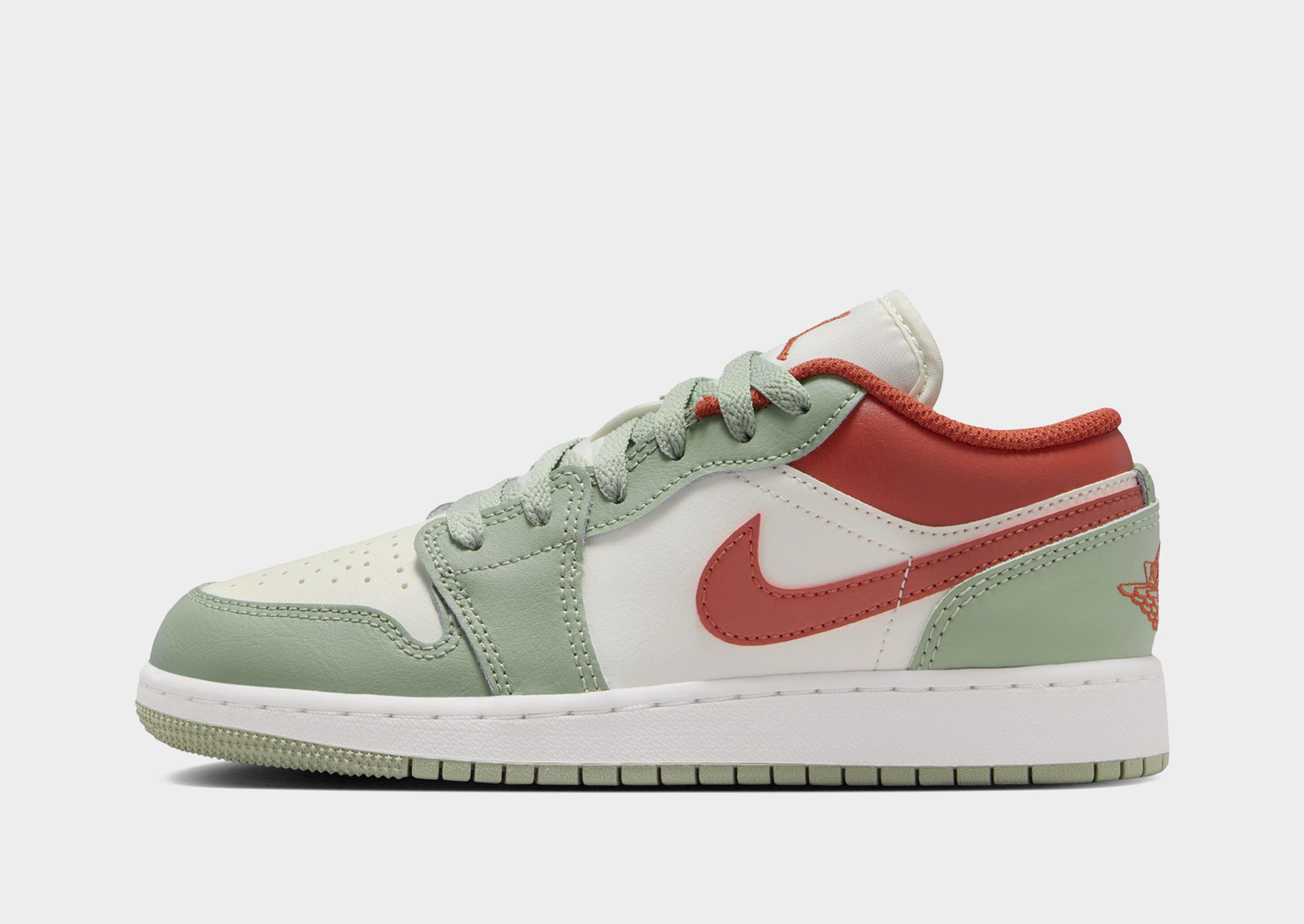 รองเท้าเด็กโต Air 1 Low