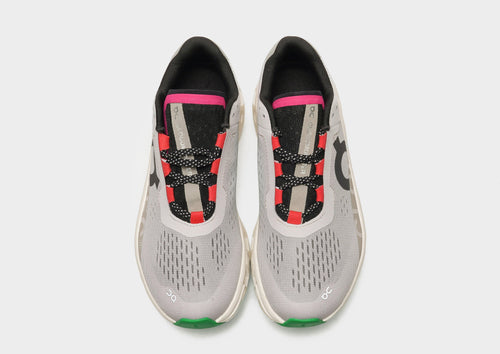 รองเท้าผู้หญิง Cloudmonster