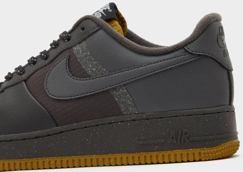 รองเท้าผู้ชาย Air Force 1 '07 LV8