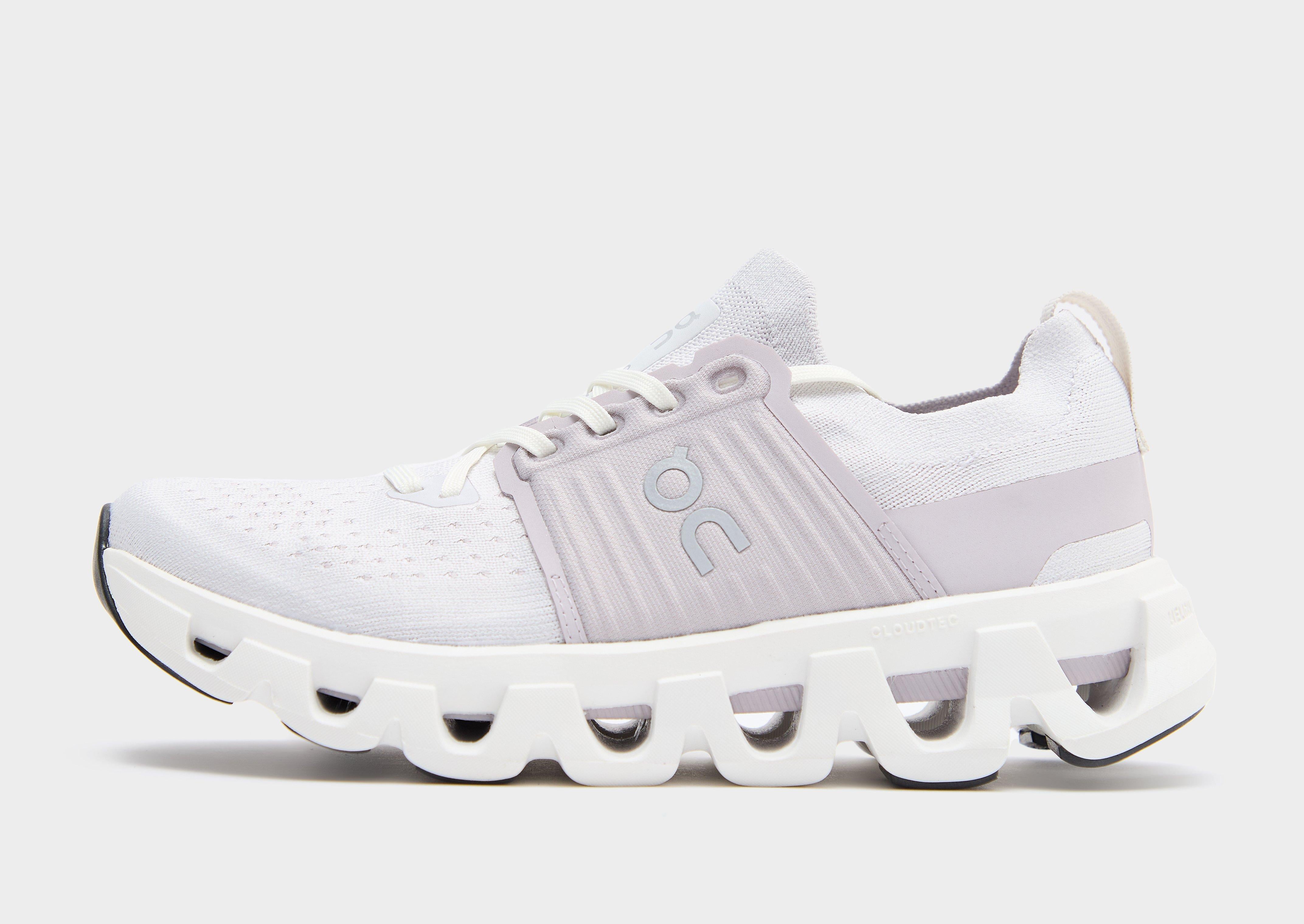 รองเท้าผู้หญิง Cloudswift 4