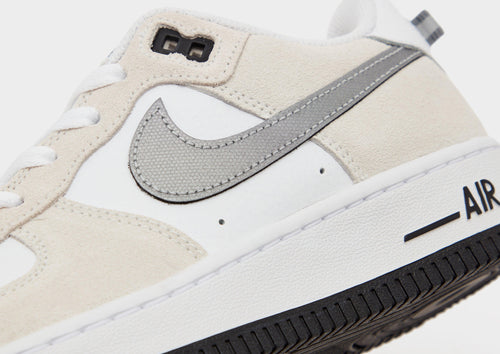 รองเท้าเด็กโต Air Force 1 LV8