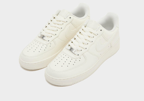รองเท้าผู้ชาย Air Force 1 '07