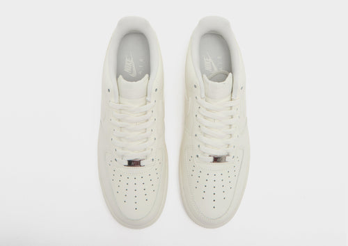 รองเท้าผู้ชาย Air Force 1 '07