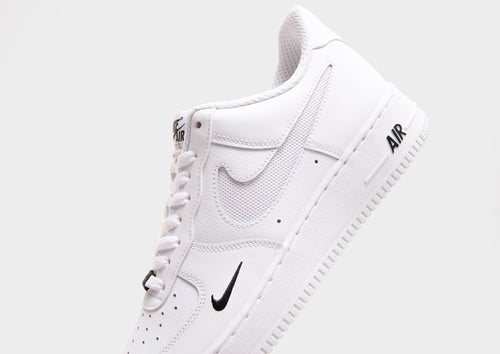 รองเท้าผู้ชาย Air Force 1 '07 LV8