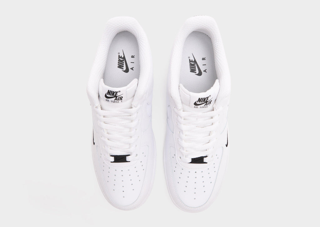 รองเท้าผู้ชาย Air Force 1 '07 LV8