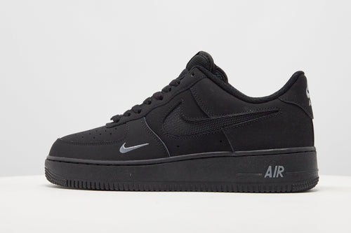 รองเท้าผู้ชาย Air Force 1 '07 LV8