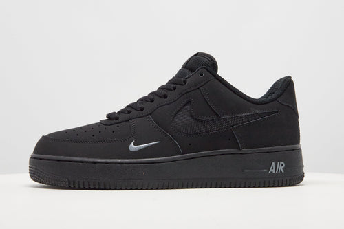 รองเท้าผู้ชาย Air Force 1 '07 LV8