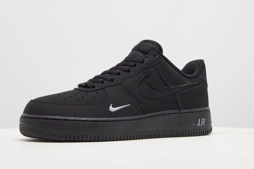 รองเท้าผู้ชาย Air Force 1 '07 LV8