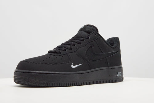 รองเท้าผู้ชาย Air Force 1 '07 LV8