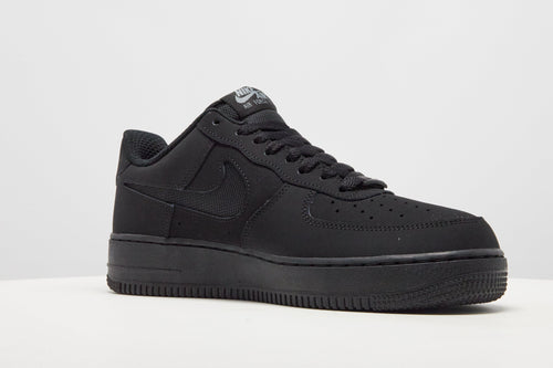 รองเท้าผู้ชาย Air Force 1 '07 LV8