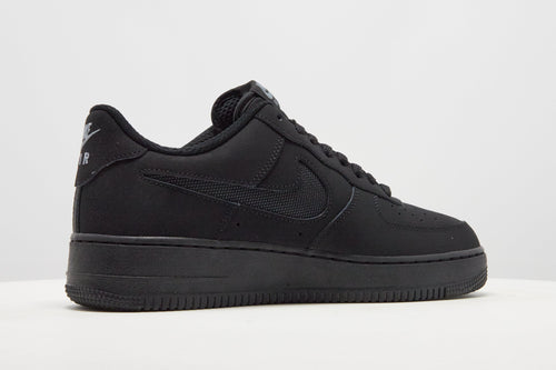 รองเท้าผู้ชาย Air Force 1 '07 LV8