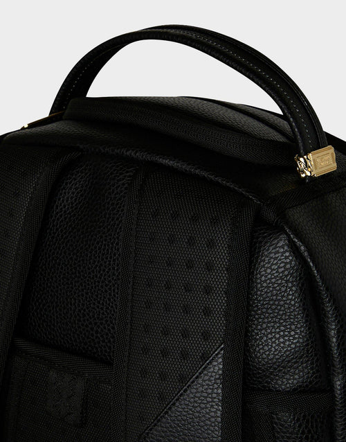กระเป๋าสะพายหลัง Shark Central Gold Tag (20L)