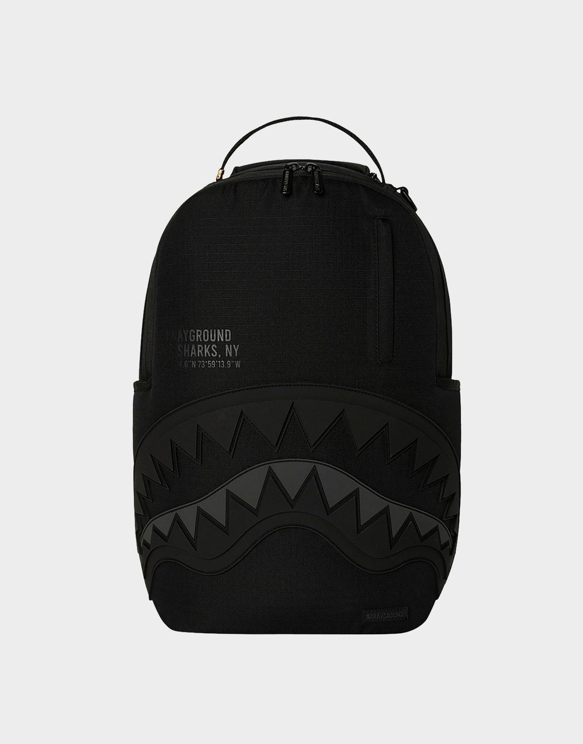 กระเป๋าสะพายหลัง Black Ripstop Shark Central (20L)