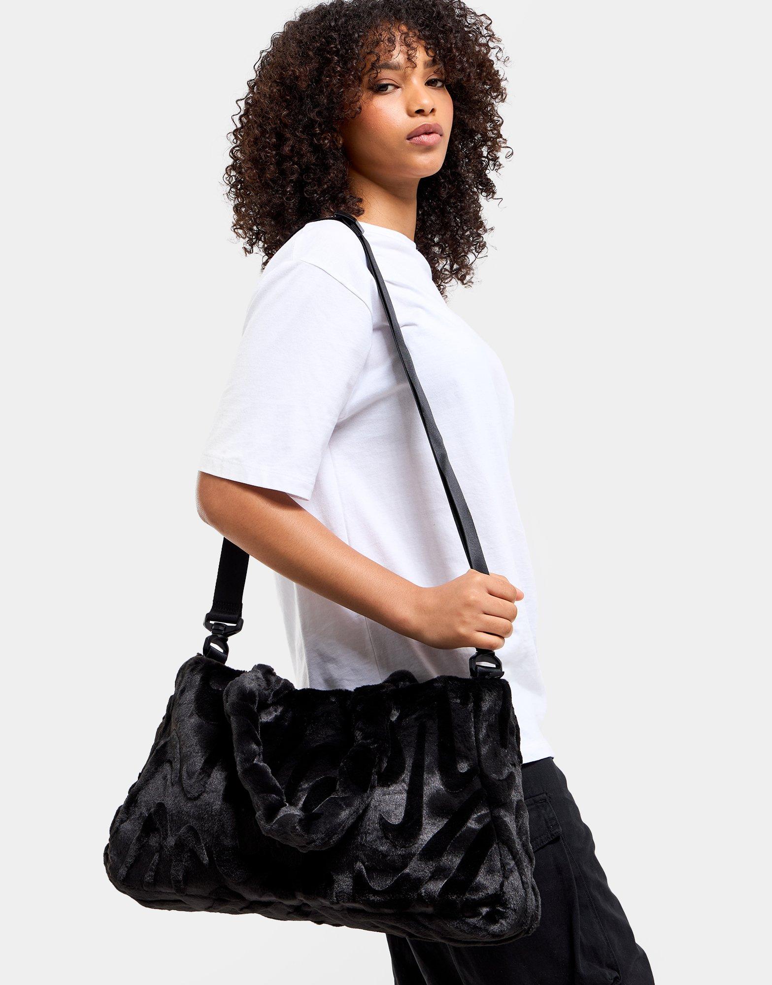 กระเป๋า Sportswear Faux Fur Tote (10L)