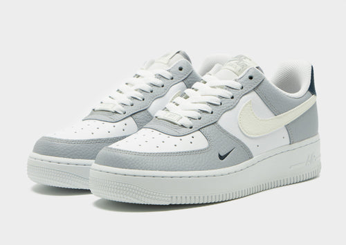 รองเท้าผู้หญิง Air Force 1 '07