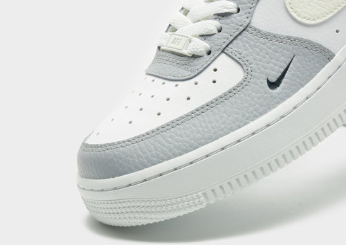 รองเท้าผู้หญิง Air Force 1 '07