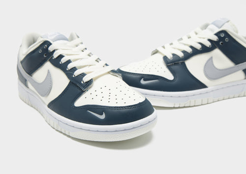 รองเท้าผู้หญิง Dunk Low