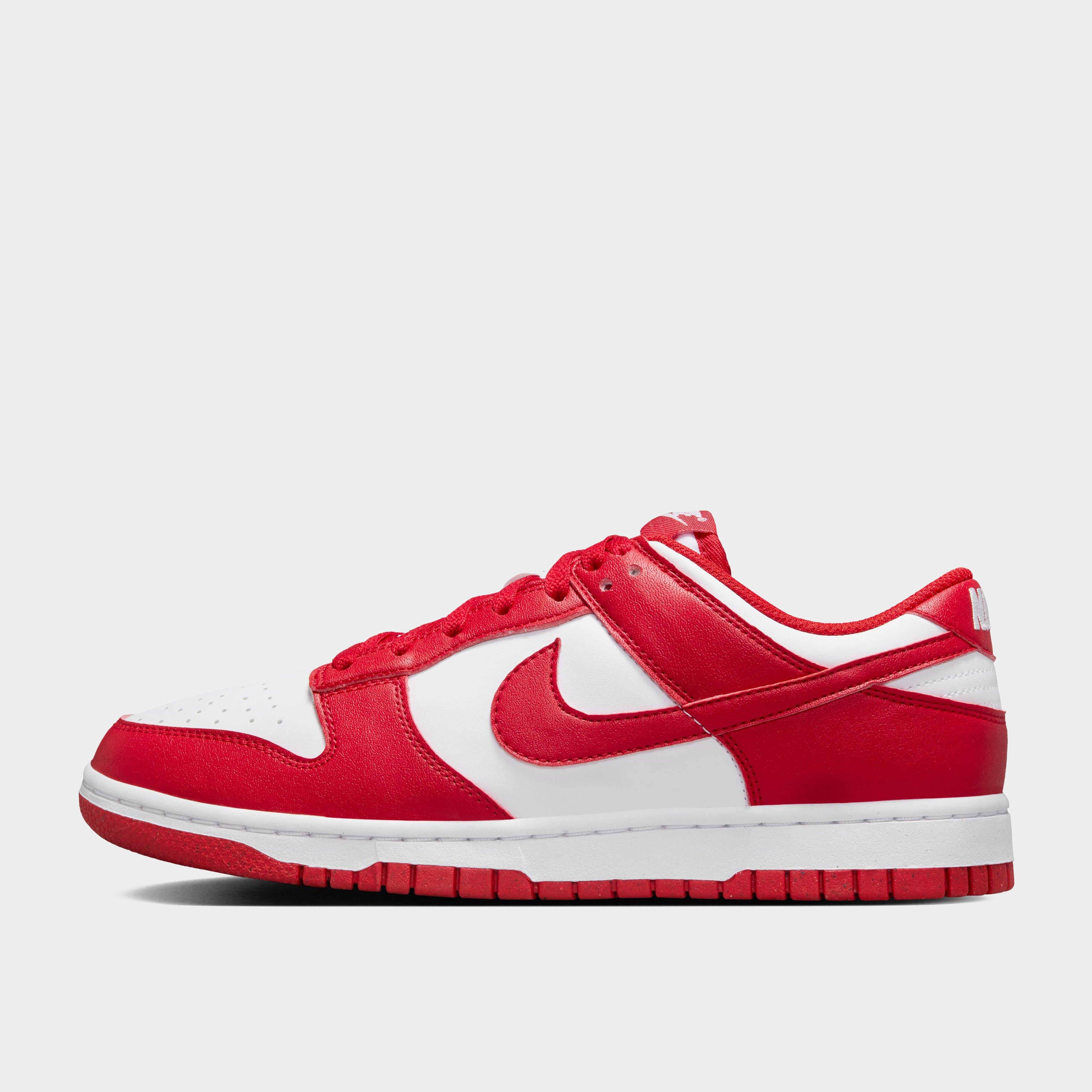 รองเท้าผู้หญิง Dunk Low Next Nature