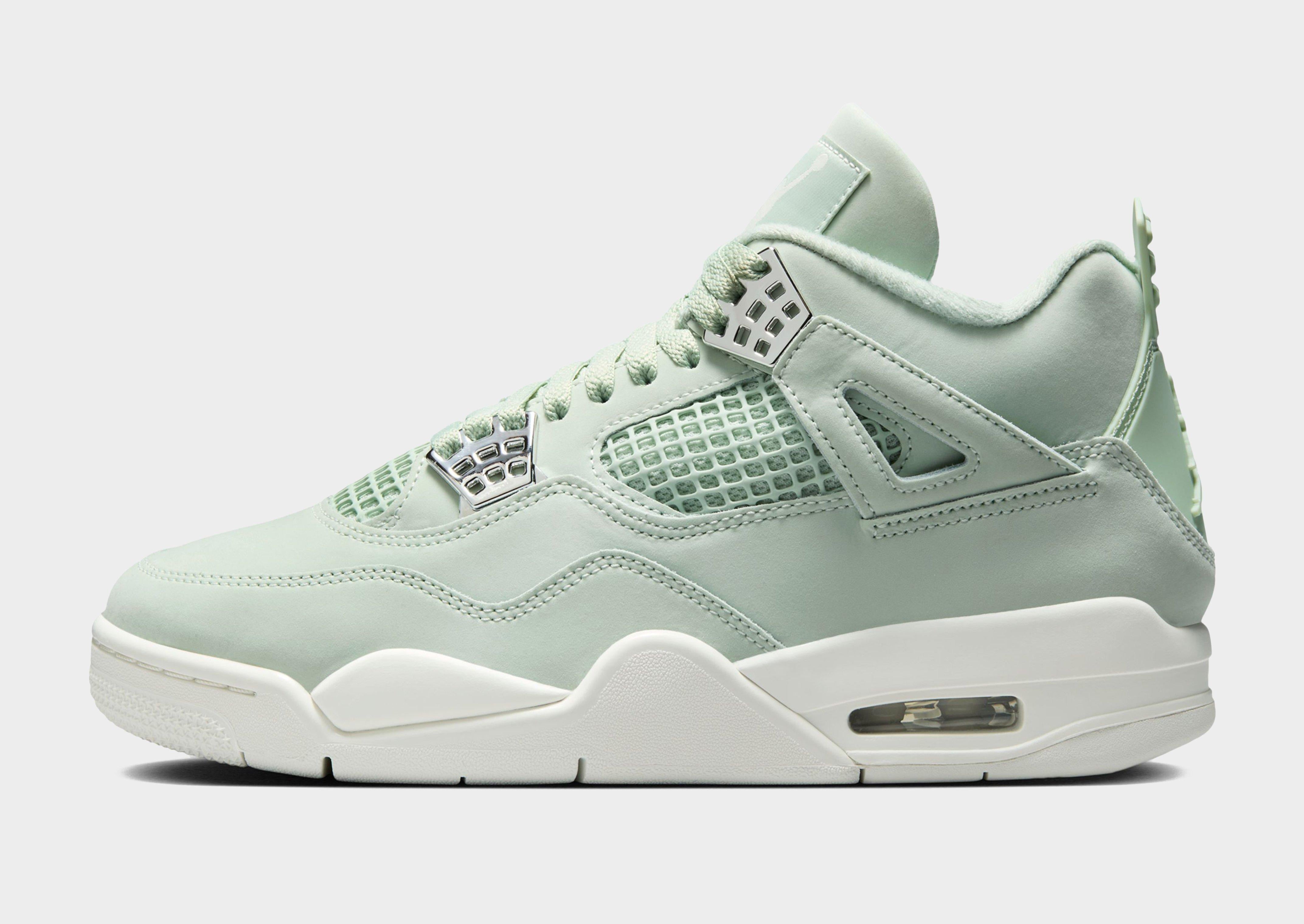 รองเท้าผู้หญิง Air 4 Retro