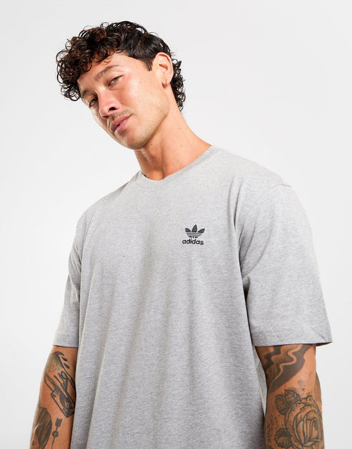 เสื้อยืดผู้ชาย Trefoil Essentials