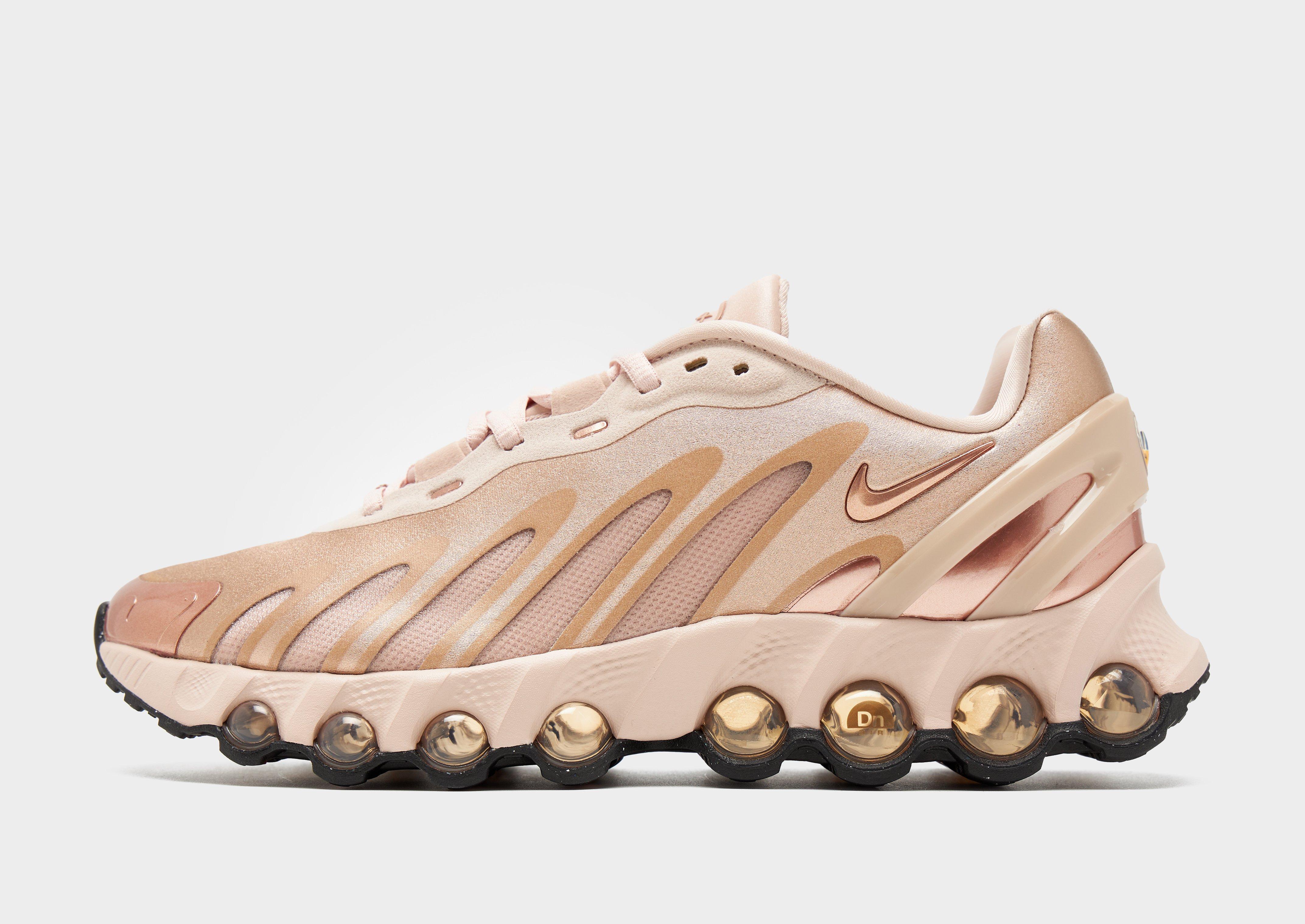 รองเท้าผู้หญิง Air Max Dn8