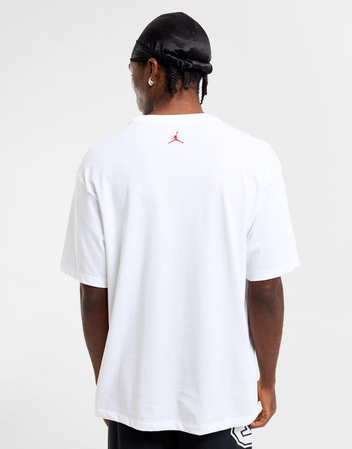 เสื้อยืดผู้ชาย Brand Sneaker Patch