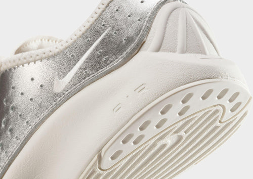 รองเท้าผู้หญิง Air Superfly