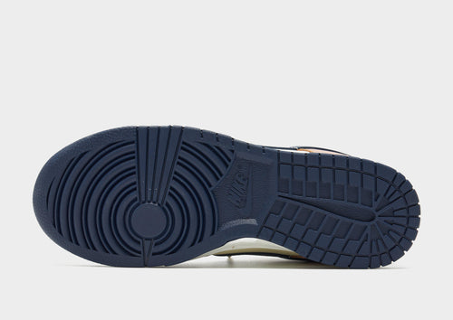 รองเท้าผู้หญิง Dunk Low SE