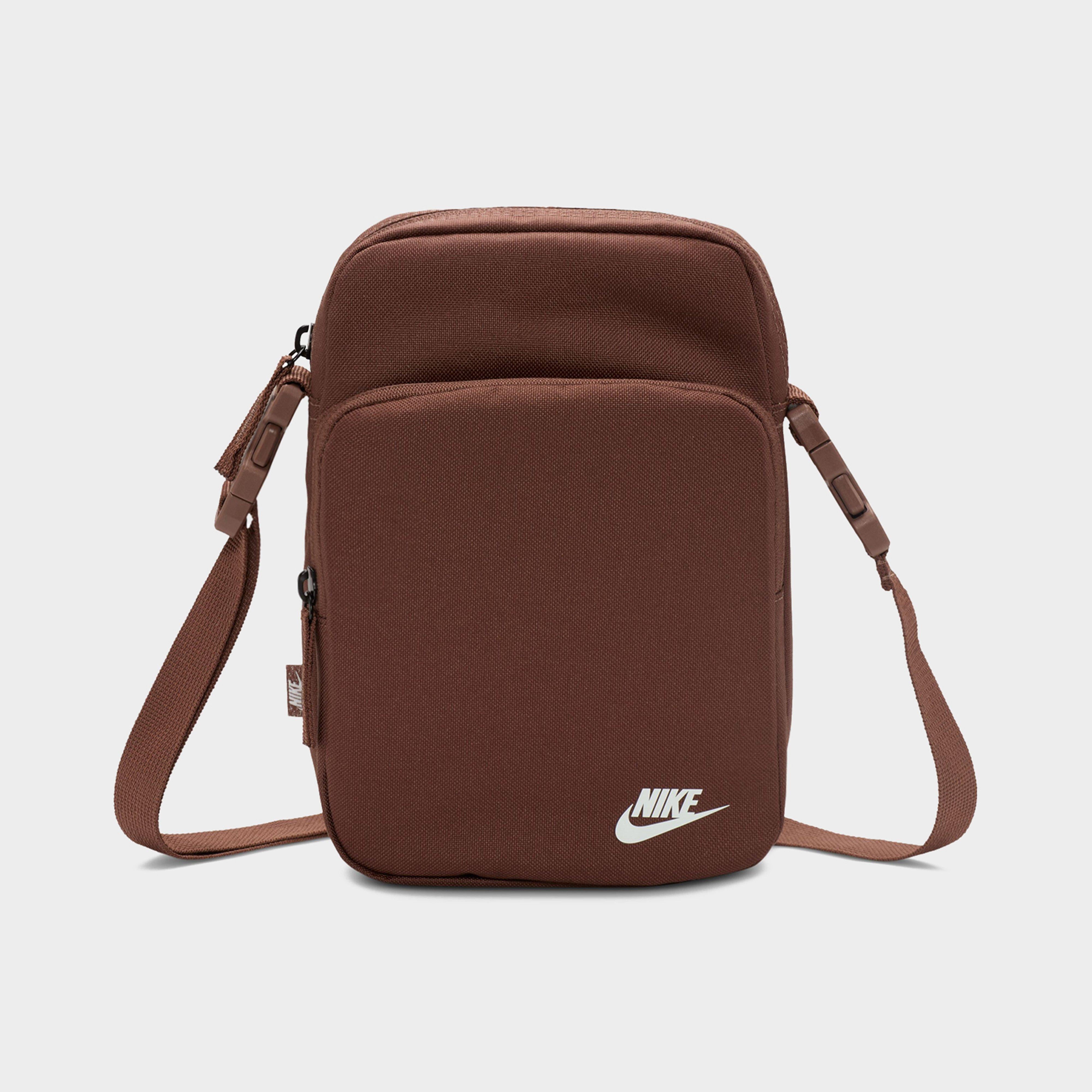 กระเป๋า Heritage Crossbody (4L)