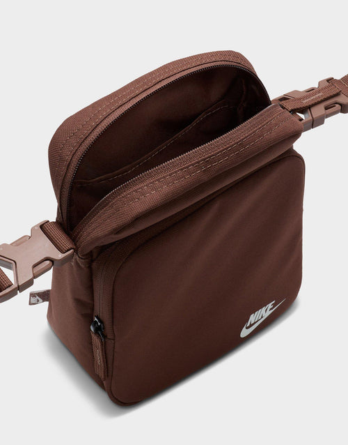 กระเป๋า Heritage Crossbody (4L)