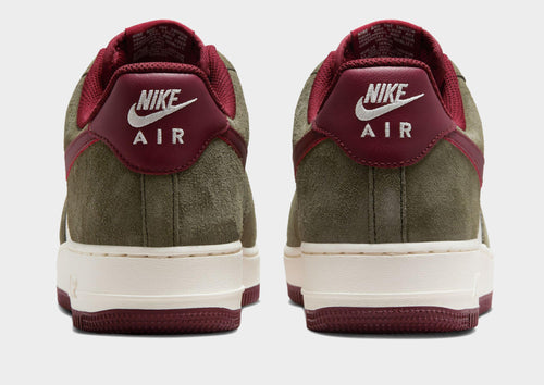รองเท้าผู้ชาย Air Force 1 '07 LV8