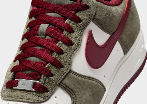 รองเท้าผู้ชาย Air Force 1 '07 LV8