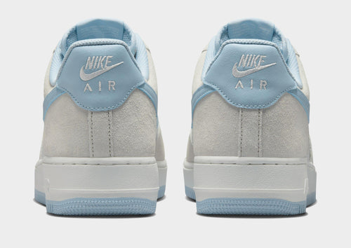 รองเท้าผู้ชาย Air Force 1 '07 LV8