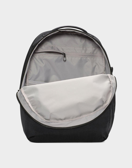 กระเป๋าสะพายหลัง Aura (24L)