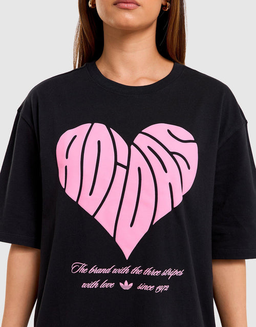 เสื้อยืดผู้หญิง Heart Graphic