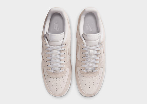 รองเท้าผู้ชาย Air Force 1 '07 LV8