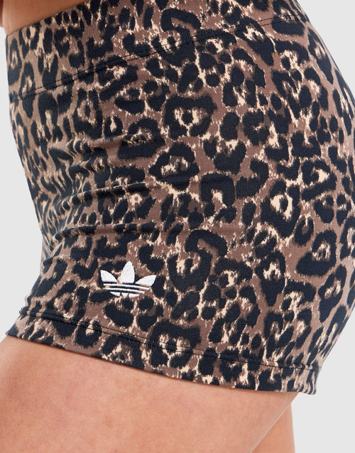 กางเกงขาสั้นผู้หญิง  Leopard Booty