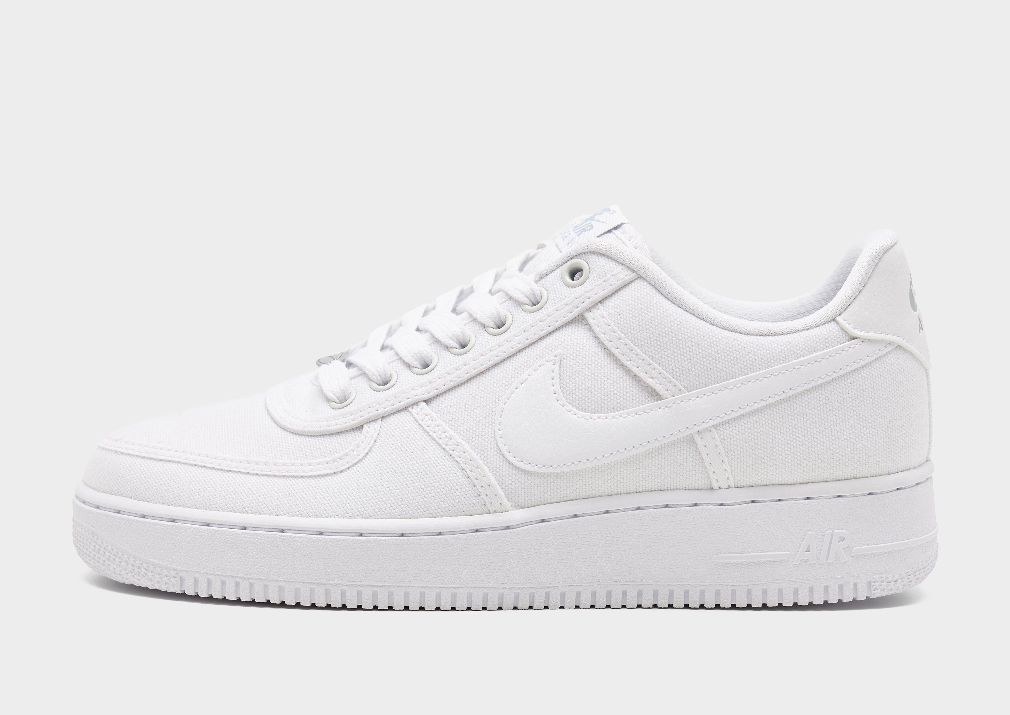 รองเท้าผู้ชาย Air Force 1 '07 LV8