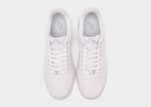 รองเท้าผู้ชาย Air Force 1 '07 LV8