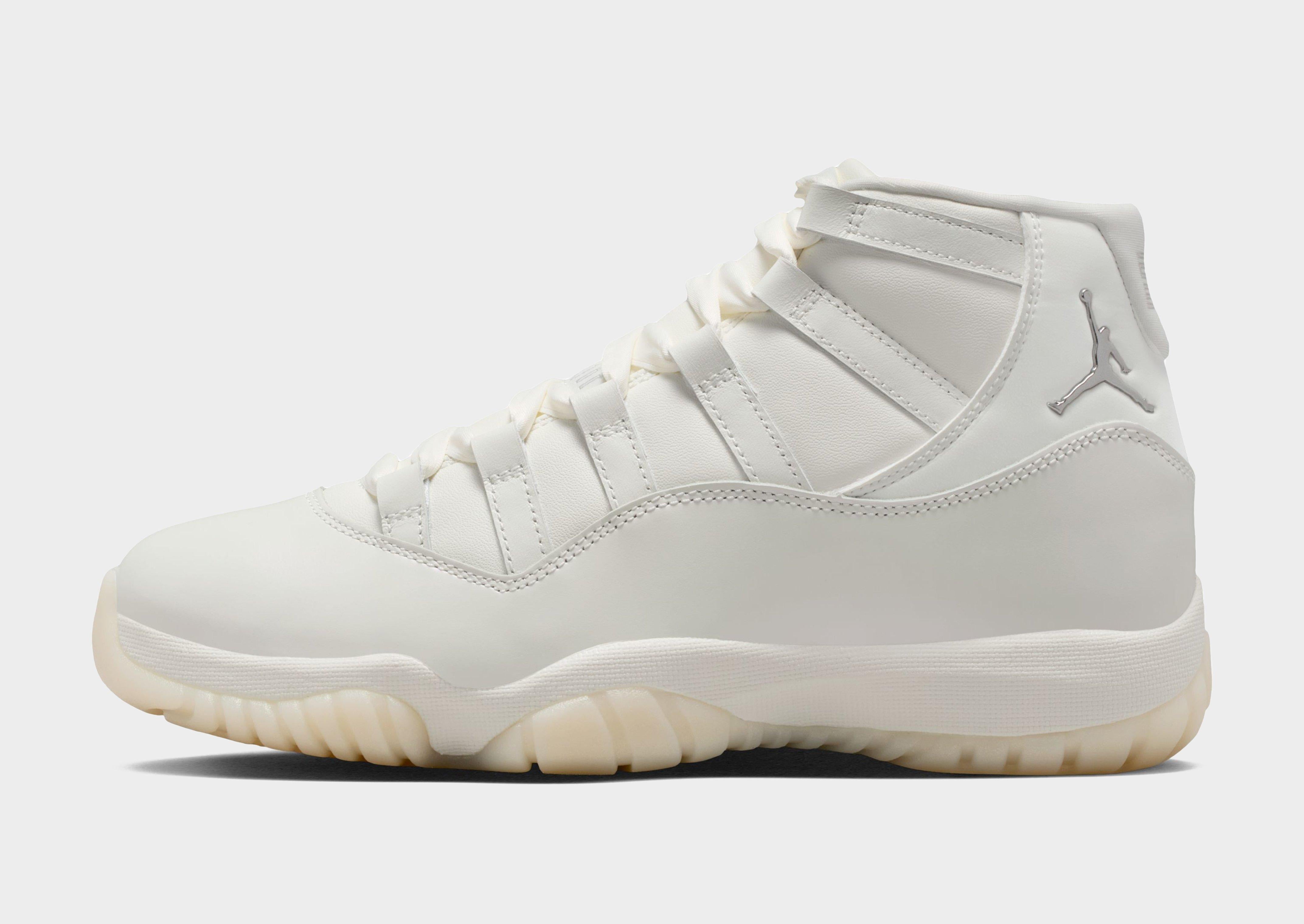 รองเท้าผู้หญิง Air 11