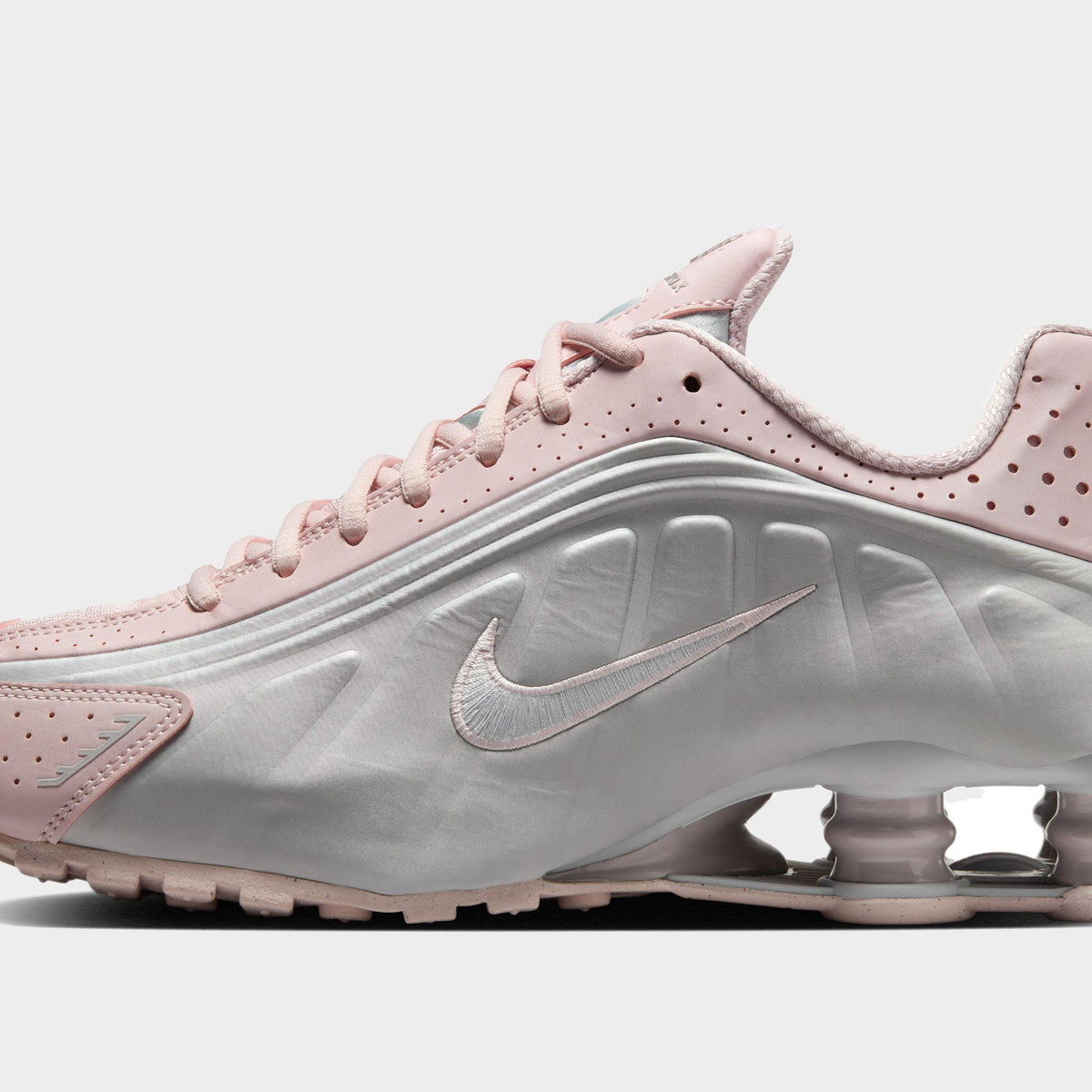 สีชมพู Nike รองเท้าผู้หญิง Shox R4 - JD Sports Thailand – JD Sports ...